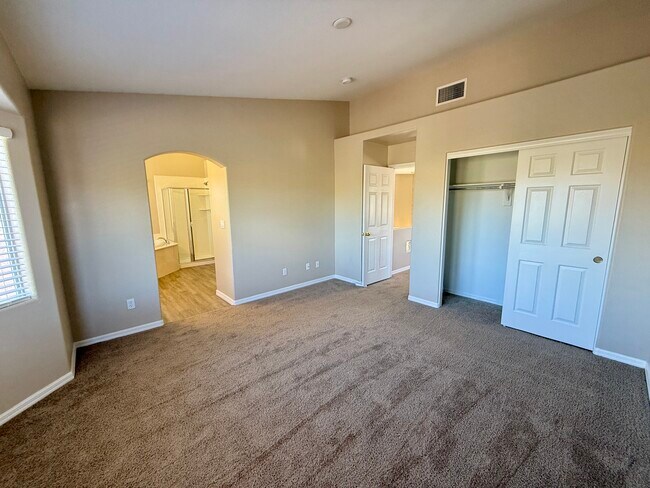 Building Photo - 8300 La Strada Ave