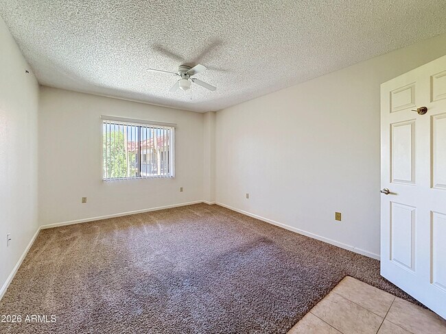 Building Photo - 10330 W Thunderbird Blvd