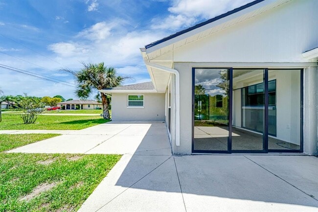 Building Photo - 11285 Oceanspray Blvd