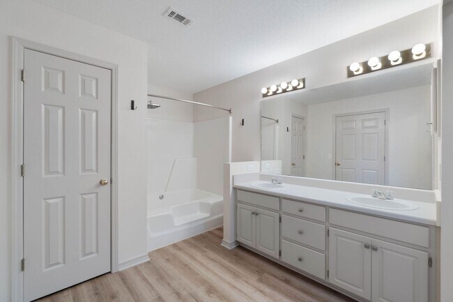 Building Photo - Turn-Key 3 Bed, 2.5 Bath Two-Story Home – ...