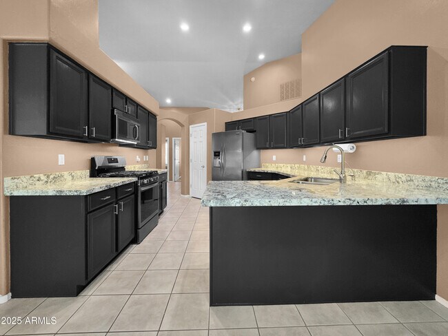 Building Photo - 1624 W South Fork Dr