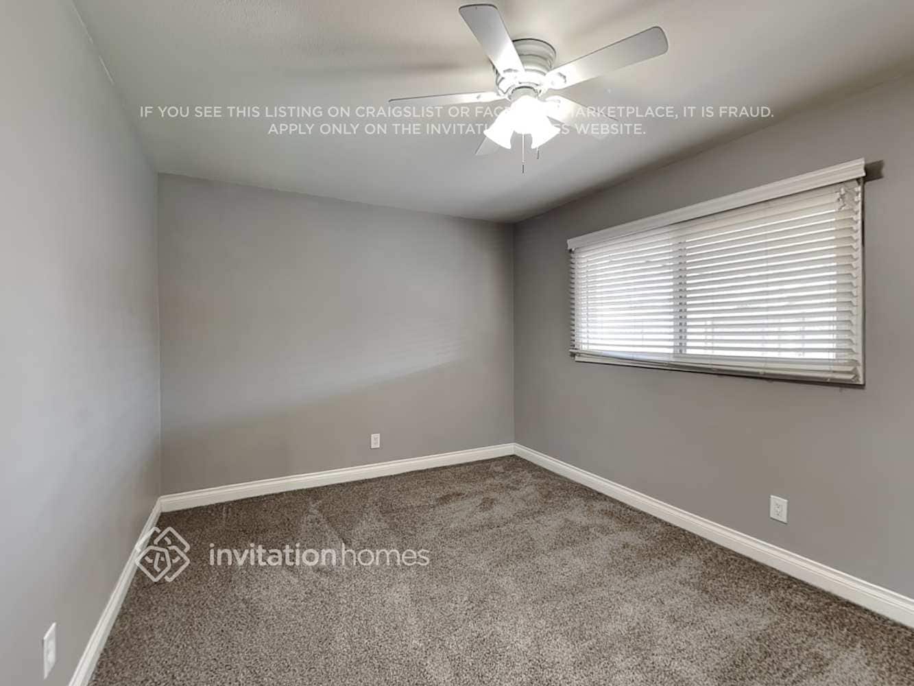 Building Photo - 1335 E Hermosa Dr