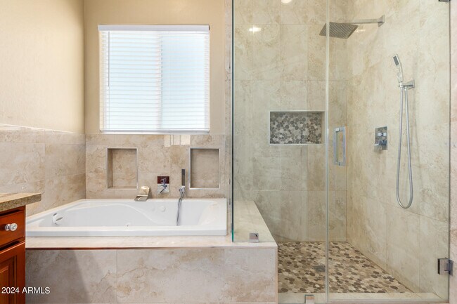 Building Photo - 7453 N 85th Dr