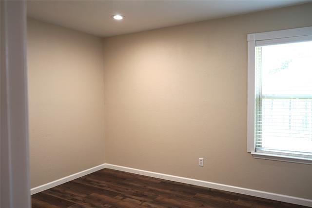 Building Photo - 6322 Woolwich Dr