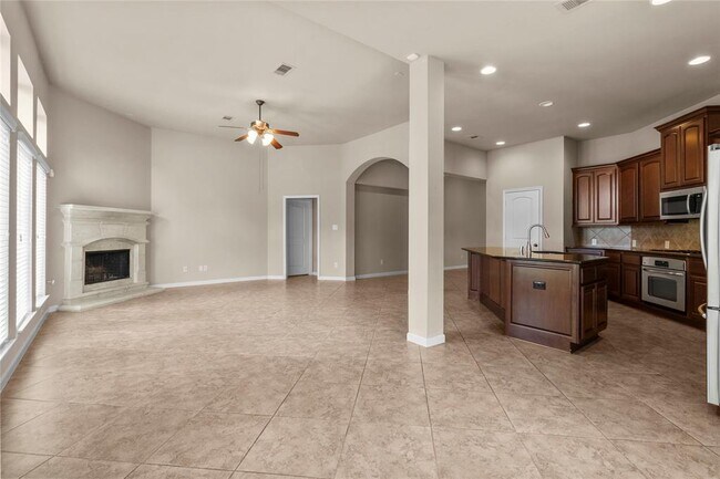 Building Photo - 26519 Longleaf Valley Dr