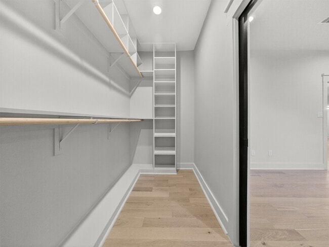 Building Photo - 5619 Chapman St