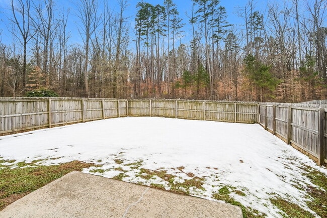 Building Photo - 10243 Hugue Way