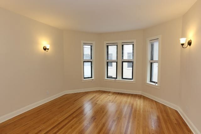 Building Photo - 4125 N Ashland Ave