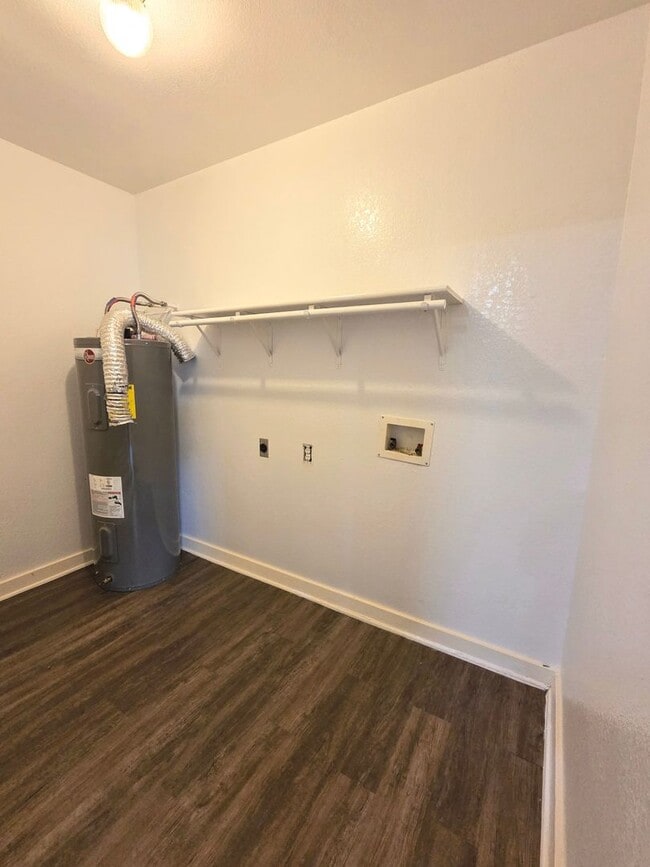 Building Photo - NEW IN MANAGEMENT - AVAILABLE NOW!