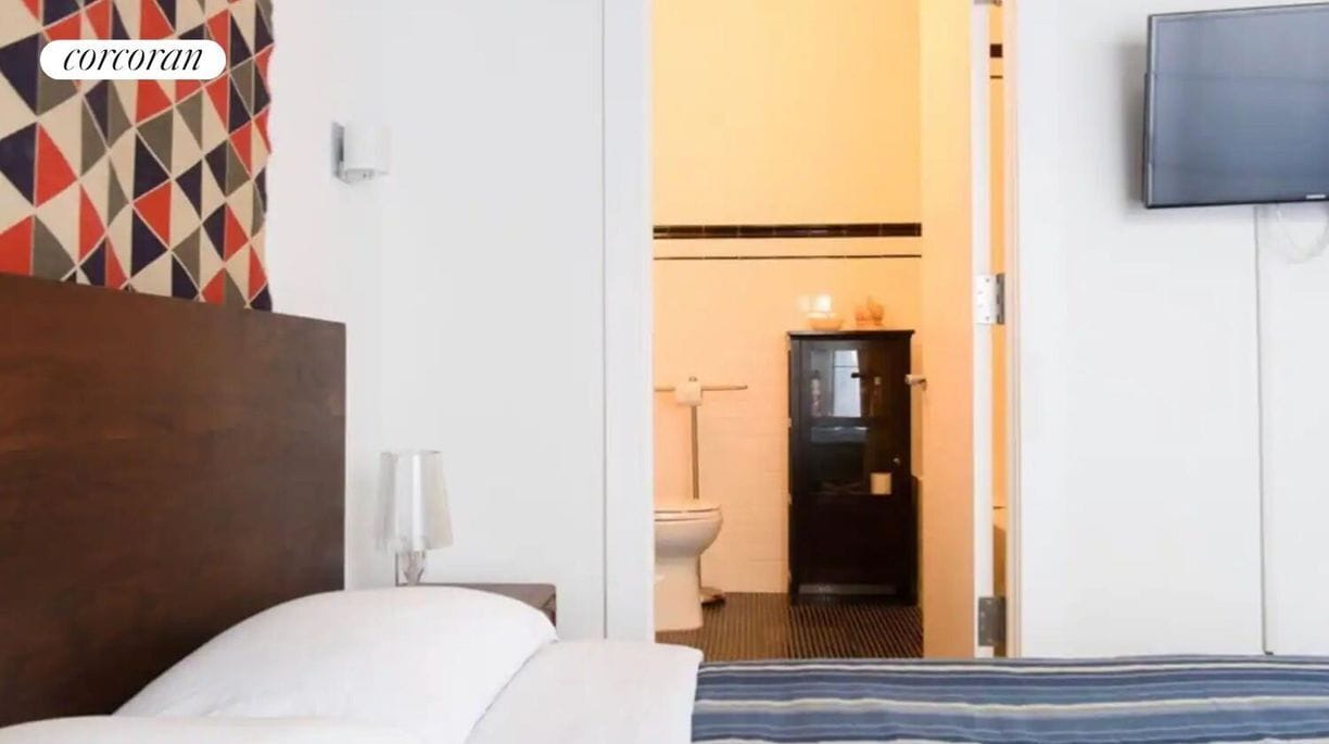 Building Photo - 460 W Broadway