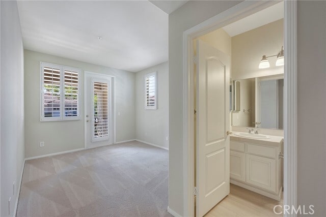Building Photo - 308 S San Vicente Ln