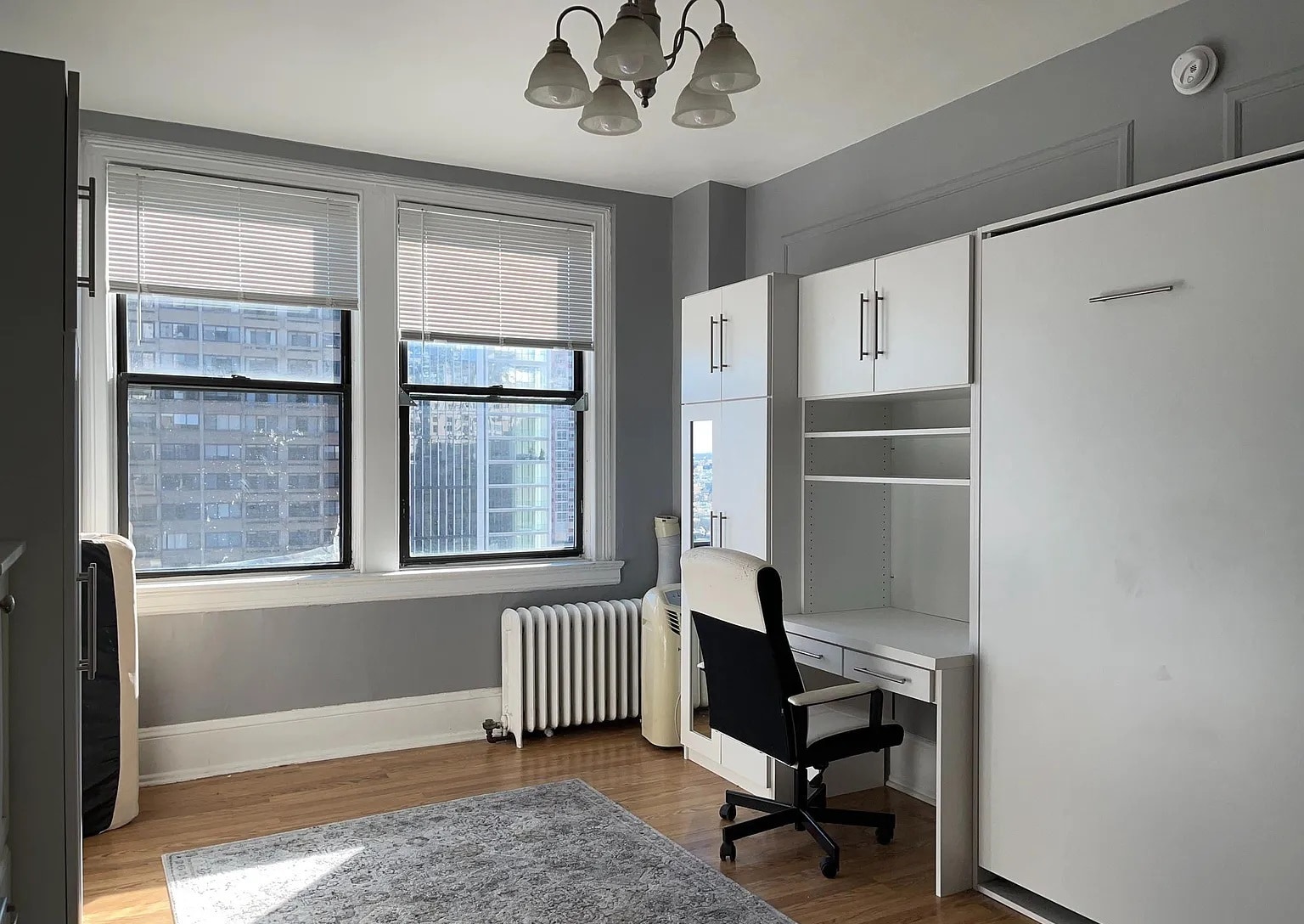 Right View Desk - 1324 Locust St