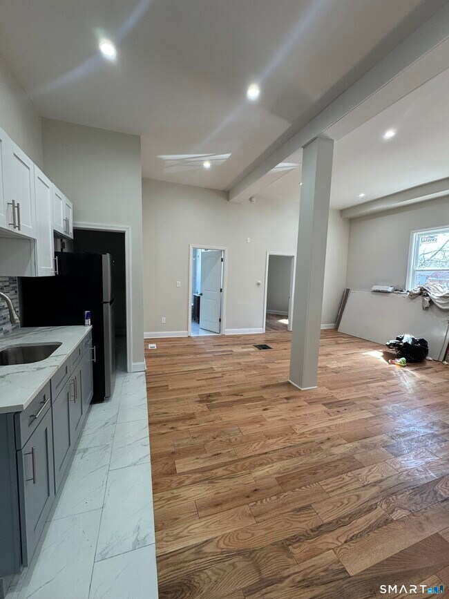 Building Photo - 740 Dixwell Ave