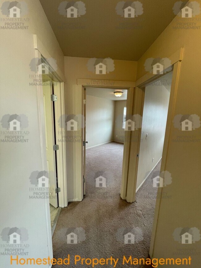 Building Photo - 232