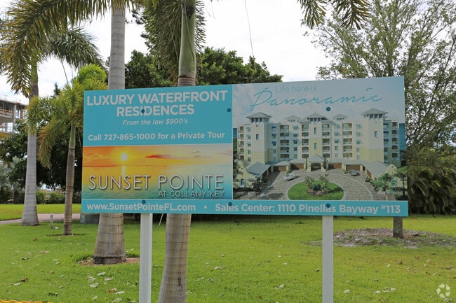 Building Photo - Sunset Pointe at Collany Key