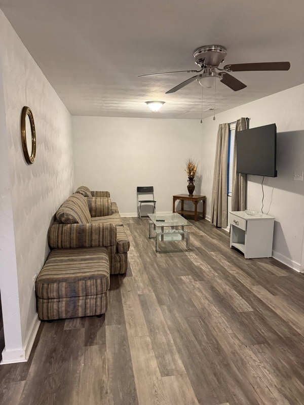 Building Photo - 220 Avondale Rd