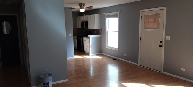 Building Photo - 307 Somerset Ln