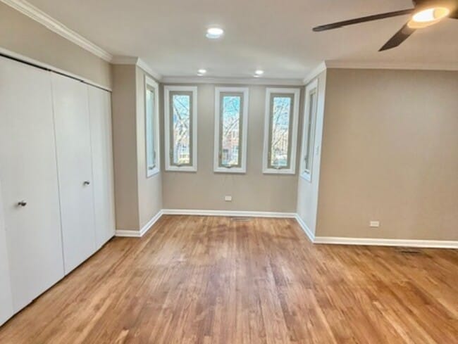 Building Photo - 2817 S Michigan Ave