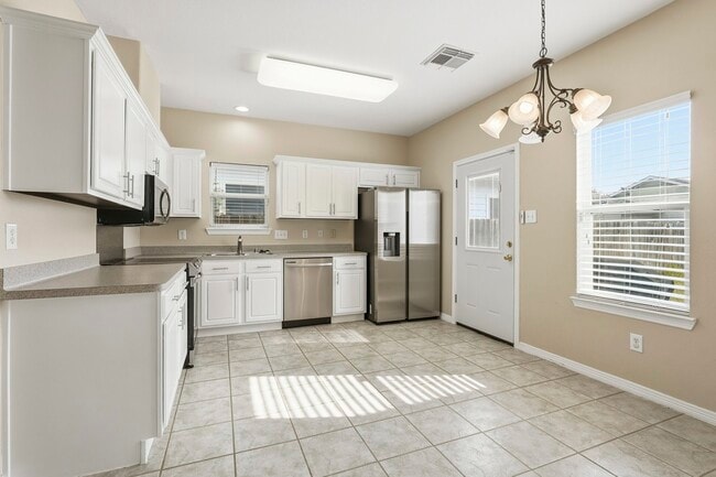 Building Photo - 10223 Dandyline Way