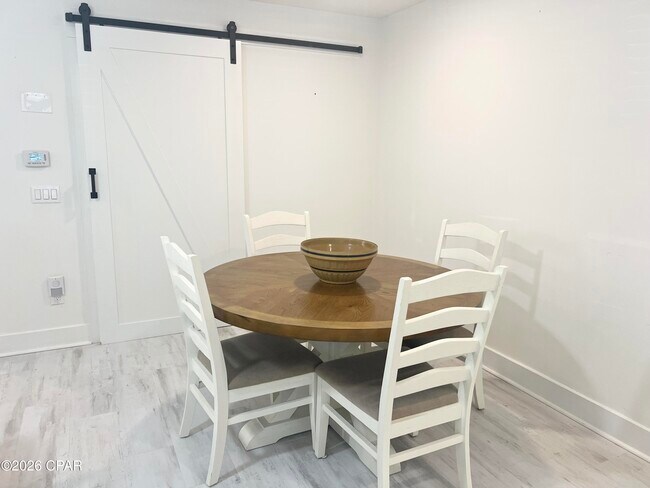 Building Photo - 7813 N Lagoon Dr