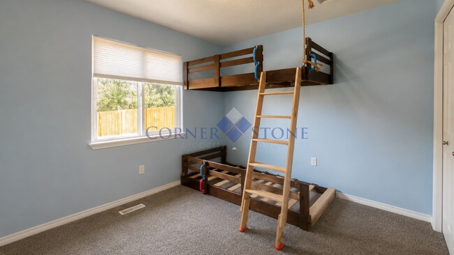 Building Photo - Beautiful 3-Bedroom Home with Open Floor Plan & Backyard Retreat!