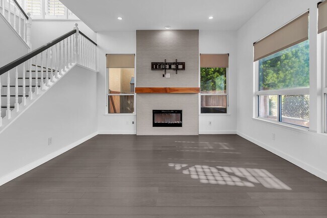 Building Photo - 1 Northern Pine Loop