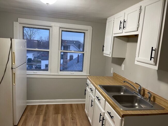 Building Photo - 1462 E 175th St