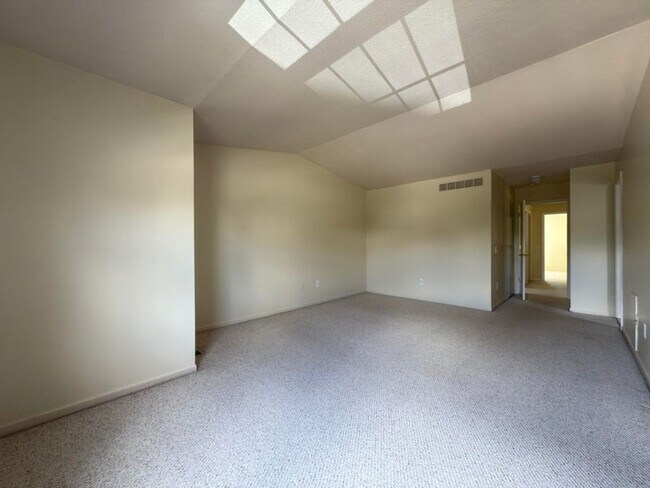 Building Photo - 1929 Harley Dr