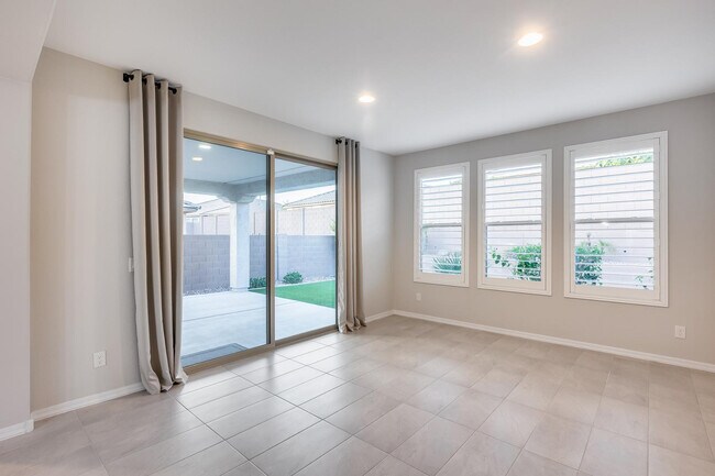 Building Photo - 7308 W Tombstone Trail