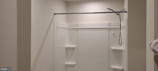 Building Photo - 1047 Wickersham Wy