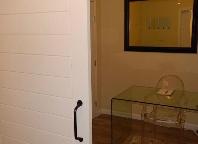 Building Photo - 8821 Woodruff St