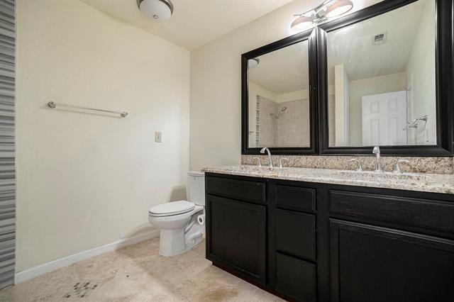 Building Photo - 2940 Flamingo Cir