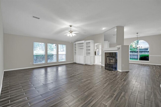 Building Photo - 38 Tivoli Garden Ct
