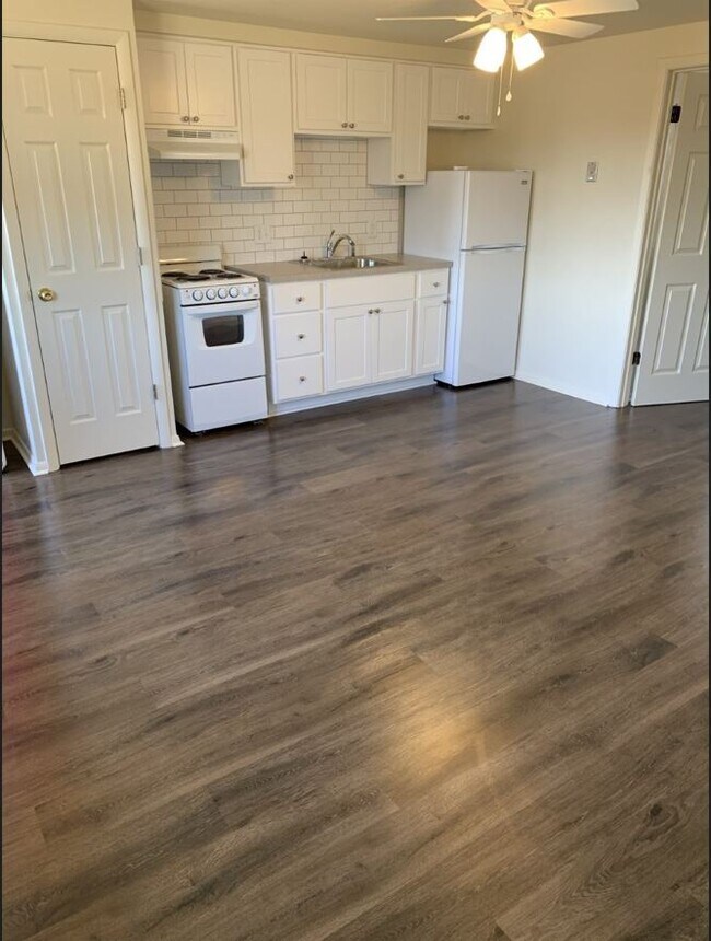 Building Photo - Dover Heights Apartments