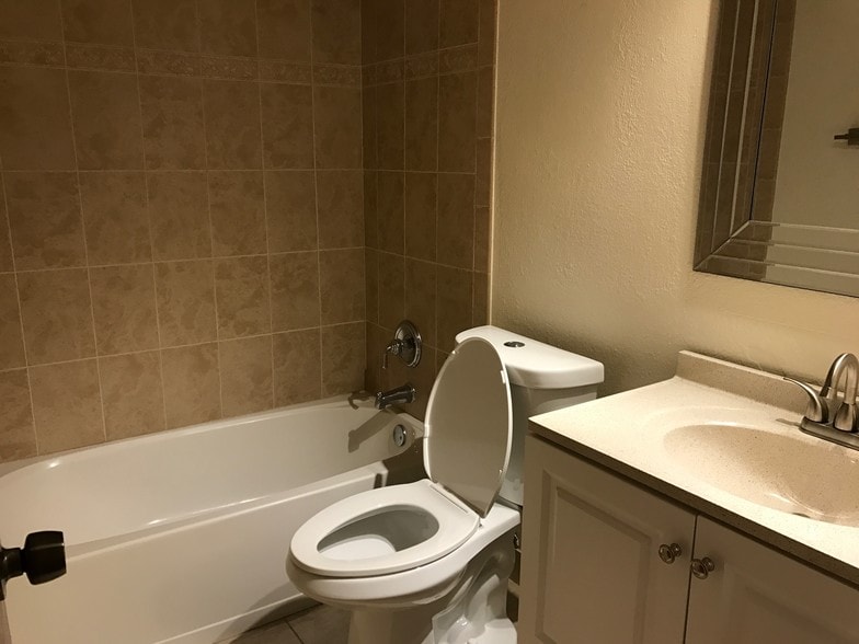 Bathroom - 2020 NE 56th St