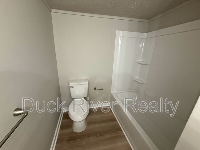 Building Photo - 1409 Highland Ave
