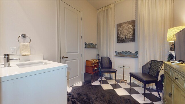 Building Photo - 1409 Post Oak Blvd