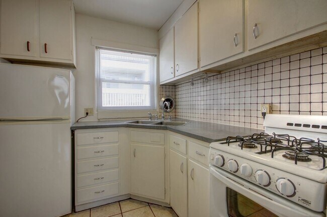 Interior Photo - 101 N Busey Ave