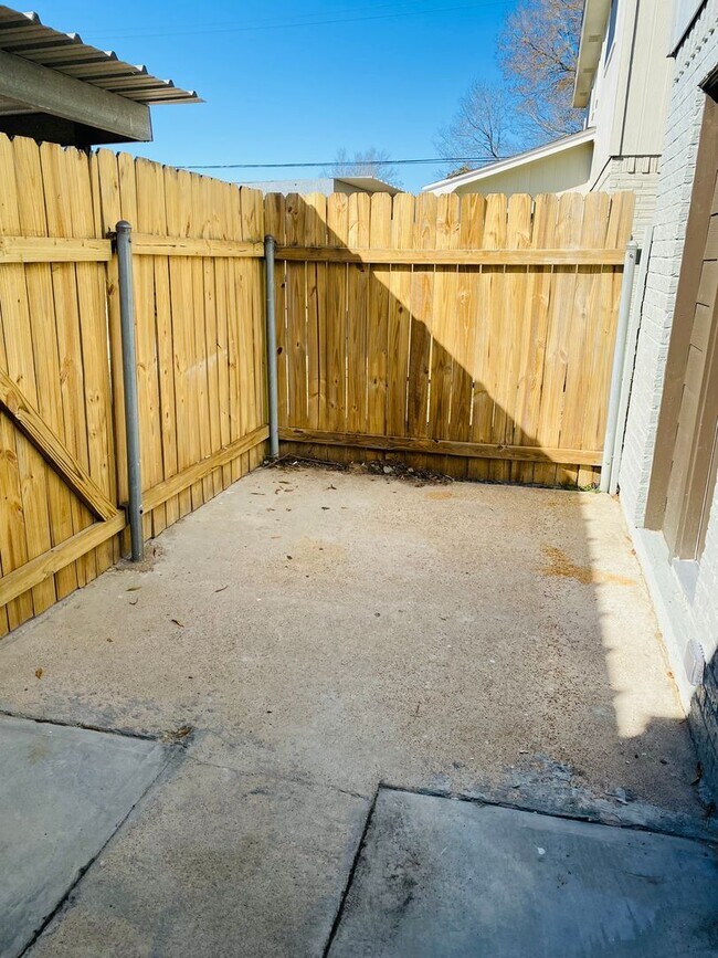 Building Photo - 6017A Bedford Drive, Beaumont, TX 77708