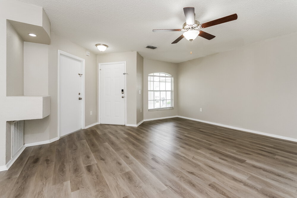 Building Photo - 2207 Santa Lucia St