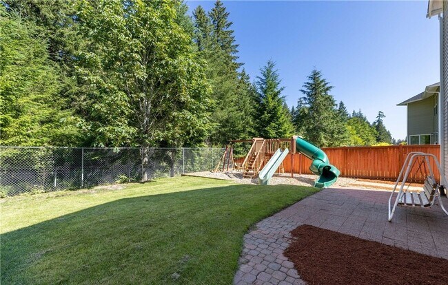 Building Photo - Stunning large 4 bedroom in Northwest Land...