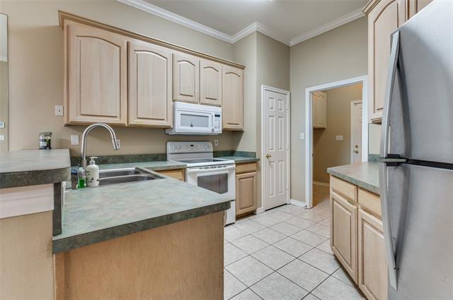 Building Photo - 4051 Cottage Park Ct