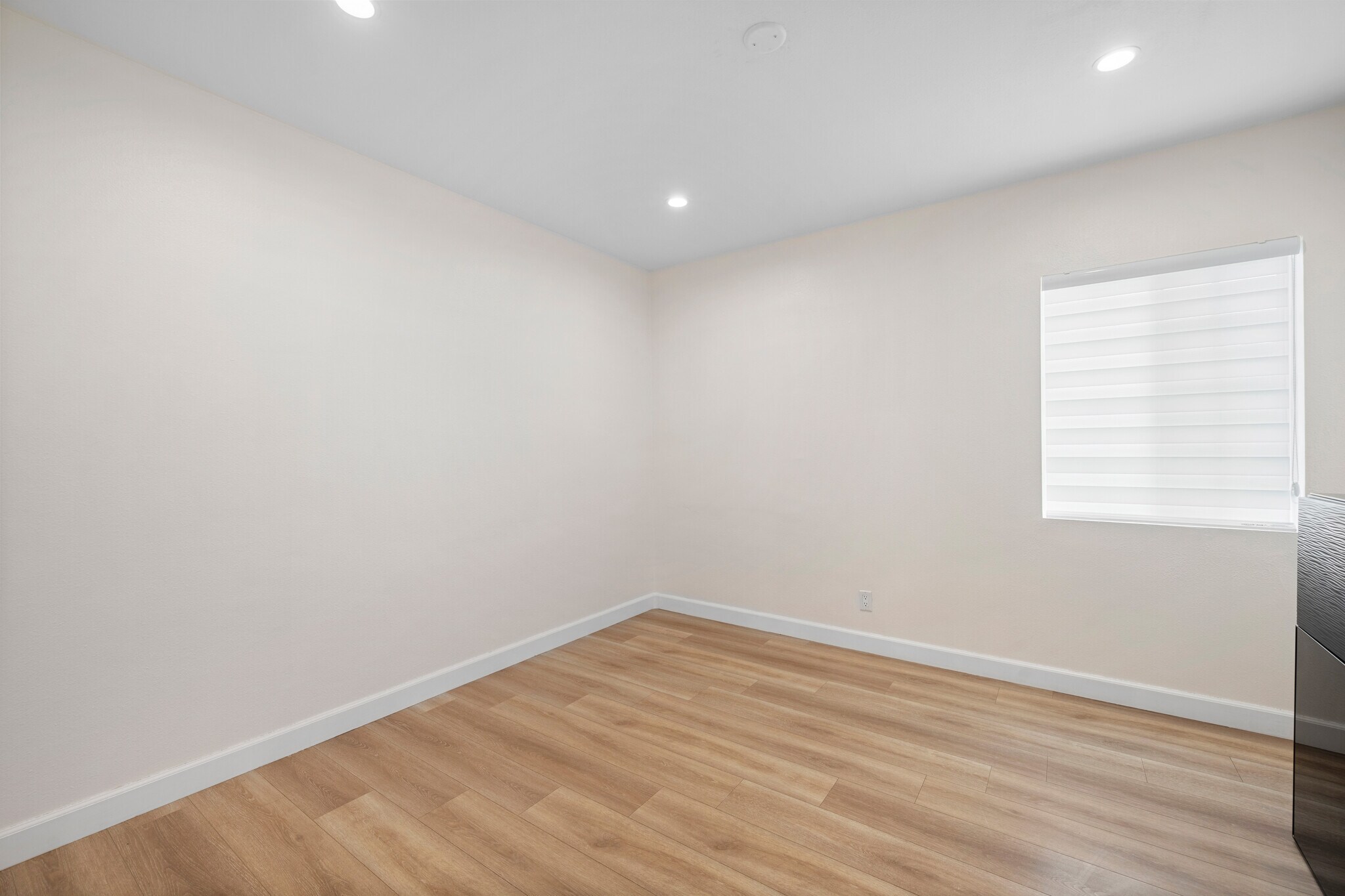 Building Photo - 13700 Branford St