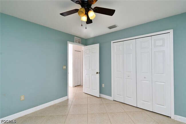 Building Photo - 3409 16th St W