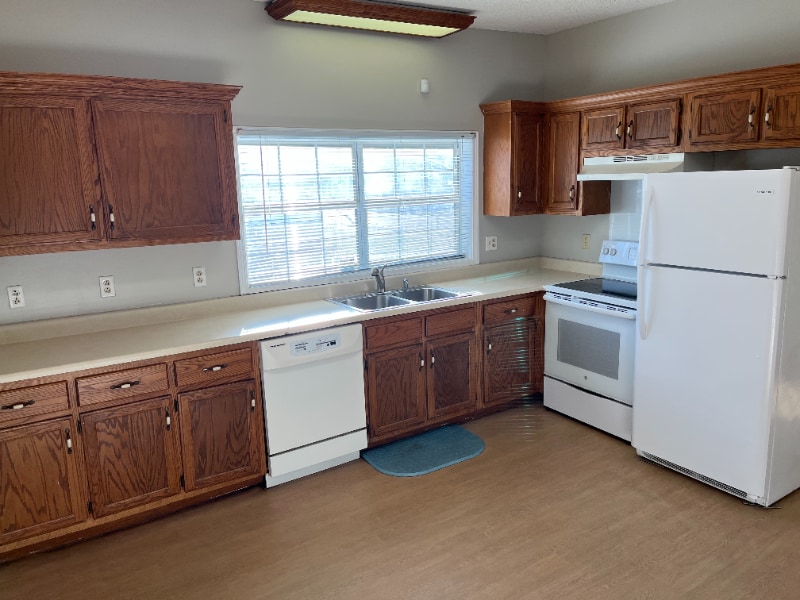 Building Photo - 205 Baker St