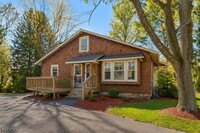 Building Photo - 273 W Mt Pleasant Ave