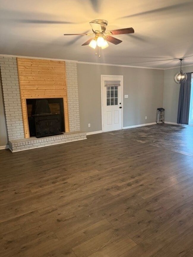 Building Photo - 3 Bed/2 Bath Home in Goldsboro