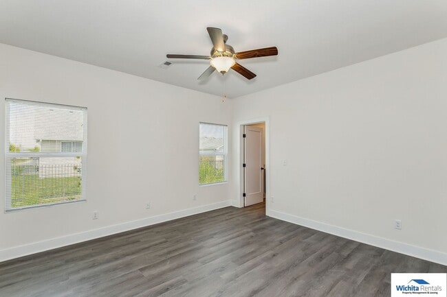 Building Photo - Newer 3 bed, 2 bath Patio Home  **First month rent free at move in**