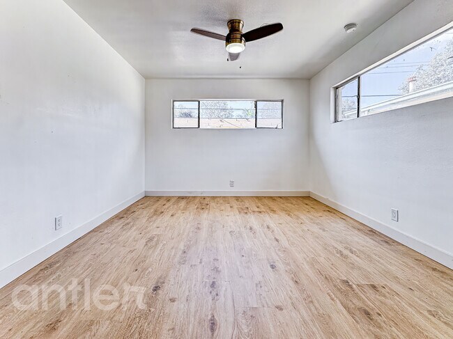 Building Photo - 4026 Palmwood Dr