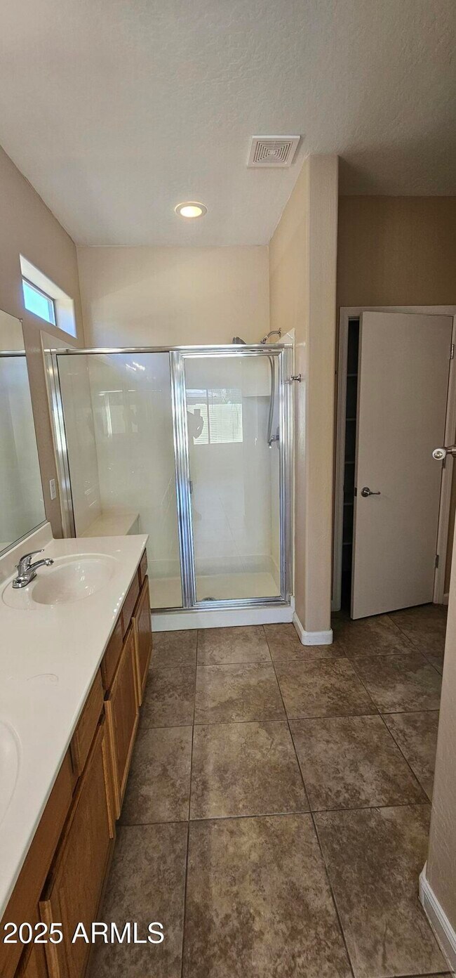 Building Photo - 28057 N Quartz Dr